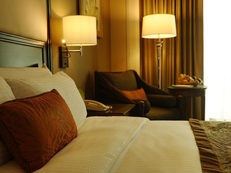 Hotel Marco Polo Davao City Esterno foto A room at the hotel