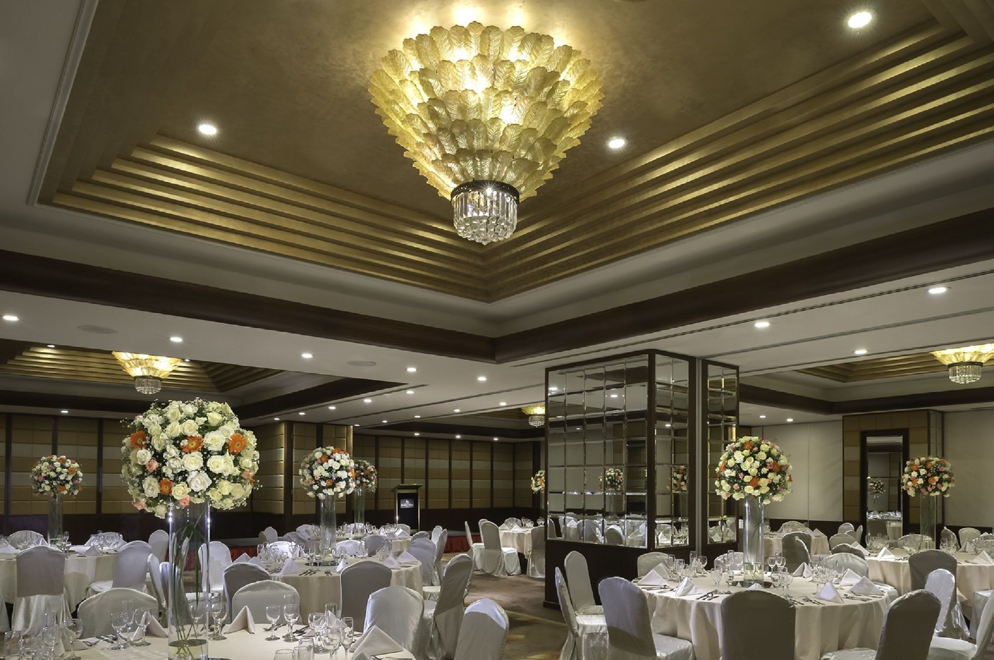 Hotel Marco Polo Davao City Esterno foto The ballroom